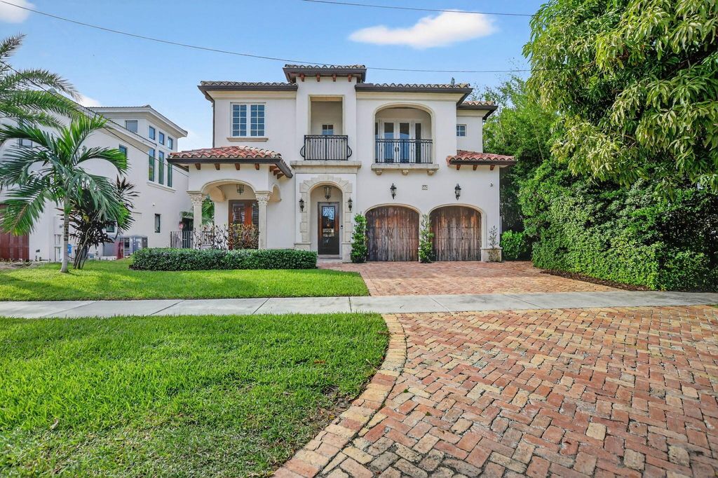 33 SE Olive Way, Boca Raton, FL 33432