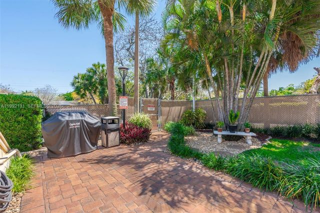 2400 NE 10th St 210, Pompano Beach, FL 33062