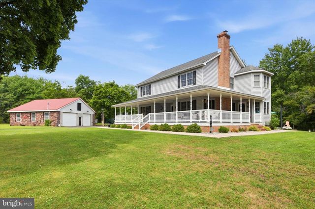 37 SCHOOL RD, Schwenksville, PA 19473