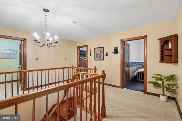 37 SCHOOL RD, Schwenksville, PA 19473
