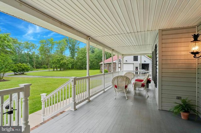 37 SCHOOL RD, Schwenksville, PA 19473