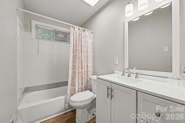4421 Knollcrest Drive, Charlotte, NC 28208