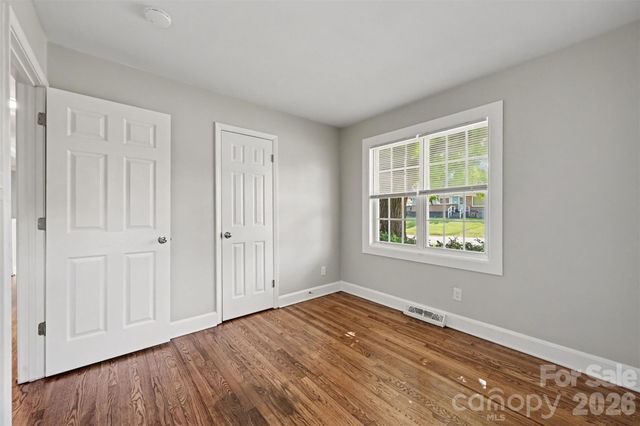 4421 Knollcrest Drive, Charlotte, NC 28208