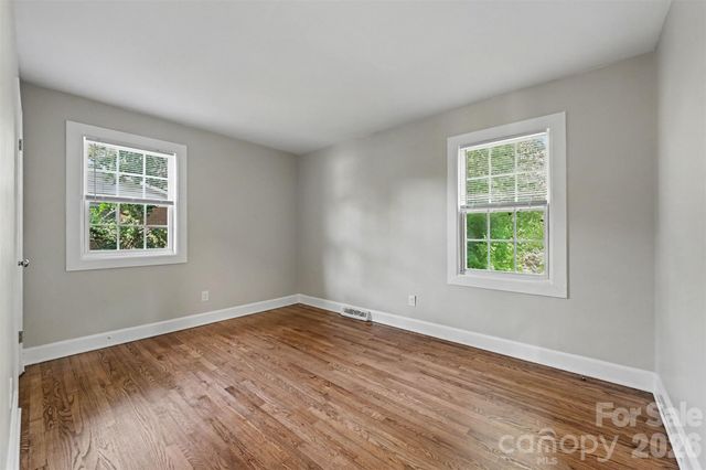 4421 Knollcrest Drive, Charlotte, NC 28208