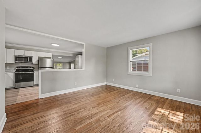 4421 Knollcrest Drive, Charlotte, NC 28208