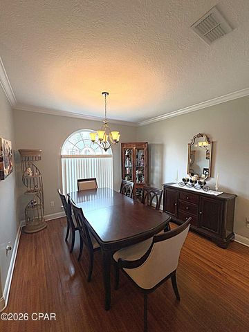 2548 Woods View Drive, Marianna, FL 32446