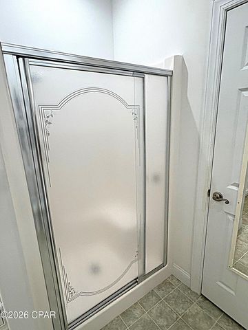 2548 Woods View Drive, Marianna, FL 32446