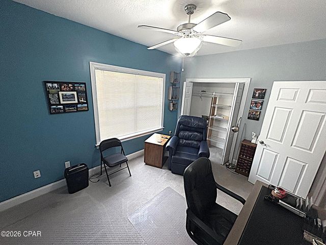 2548 Woods View Drive, Marianna, FL 32446