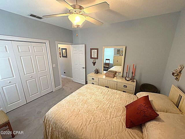 2548 Woods View Drive, Marianna, FL 32446