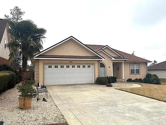 2548 Woods View Drive, Marianna, FL 32446