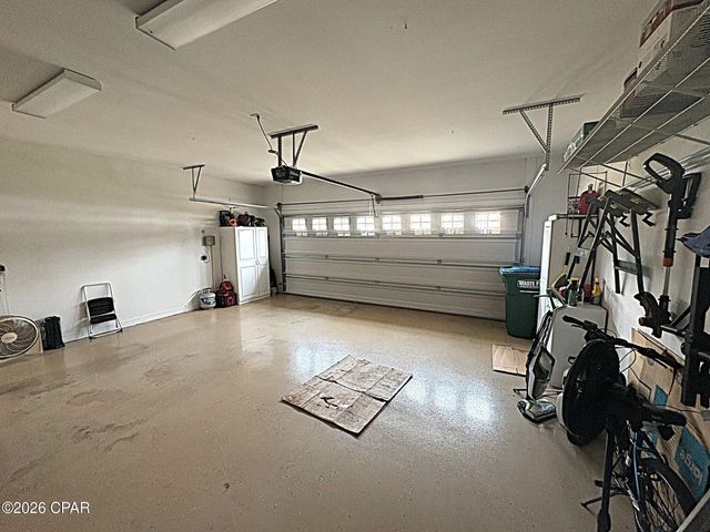 2548 Woods View Drive, Marianna, FL 32446