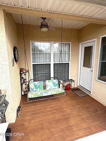 2548 Woods View Drive, Marianna, FL 32446