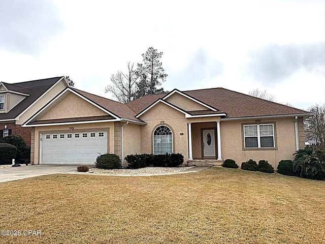 2548 Woods View Drive, Marianna, FL 32446