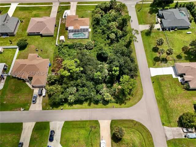 MONDAY TER MONDAY TER, North Port, FL 34286