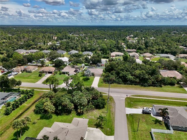 MONDAY TER MONDAY TER, North Port, FL 34286