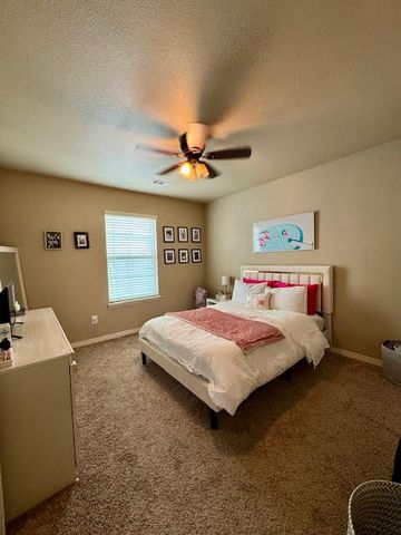 592 N Longfellow Lane, Fayetteville, AR 72704