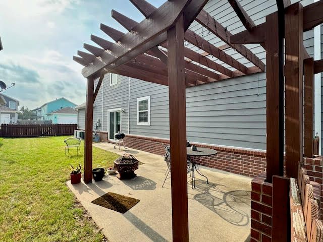 592 N Longfellow Lane, Fayetteville, AR 72704