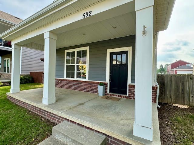 592 N Longfellow Lane, Fayetteville, AR 72704