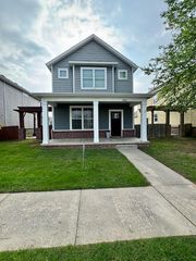 592 N Longfellow Lane, Fayetteville, AR 72704