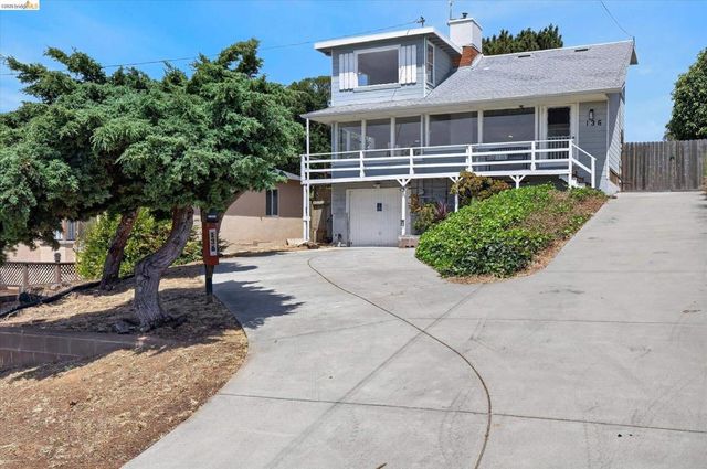 136 Craven St, Vallejo, CA 94590
