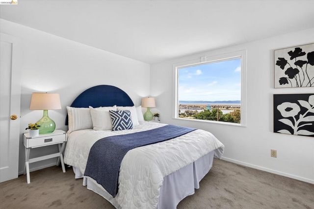 136 Craven St, Vallejo, CA 94590
