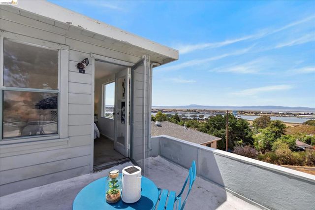 136 Craven St, Vallejo, CA 94590