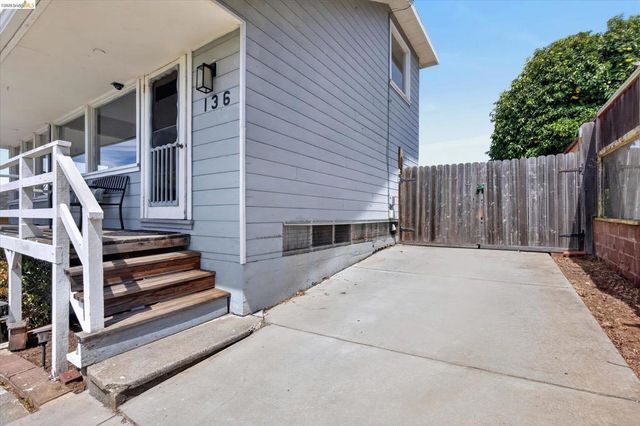 136 Craven St, Vallejo, CA 94590