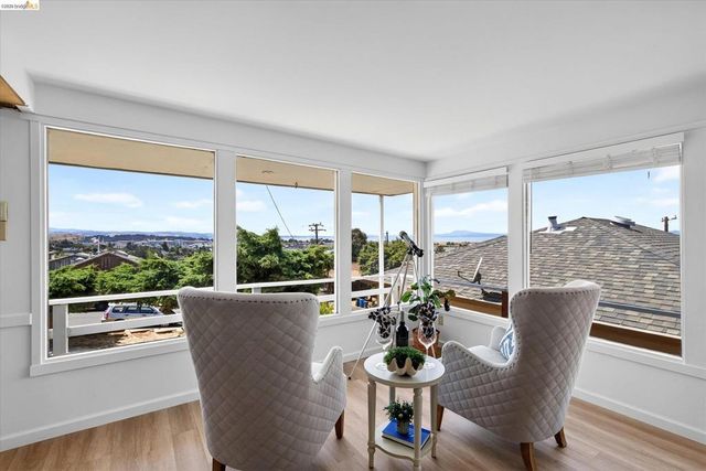 136 Craven St, Vallejo, CA 94590