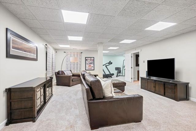 530 Oak Knoll Drive, Lake Forest, IL 60045