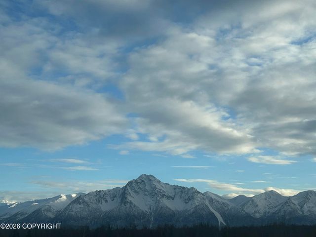 5403 N Sandalwood Lane, Palmer, AK 99645