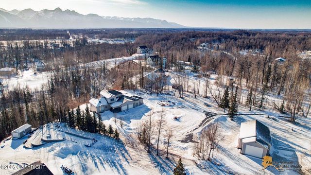 5403 N Sandalwood Lane, Palmer, AK 99645