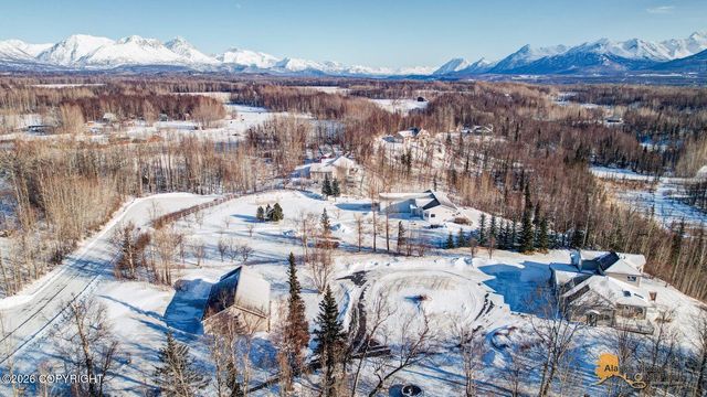 5403 N Sandalwood Lane, Palmer, AK 99645