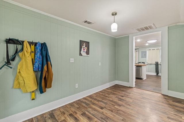 109 W 4th Ave., Petal, MS 39465