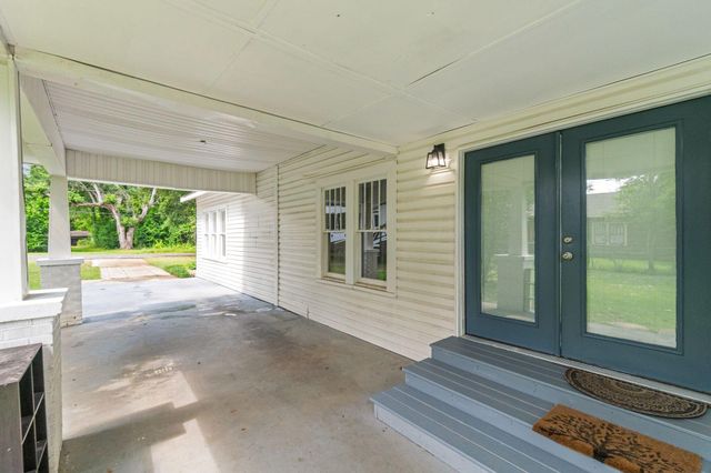 109 W 4th Ave., Petal, MS 39465