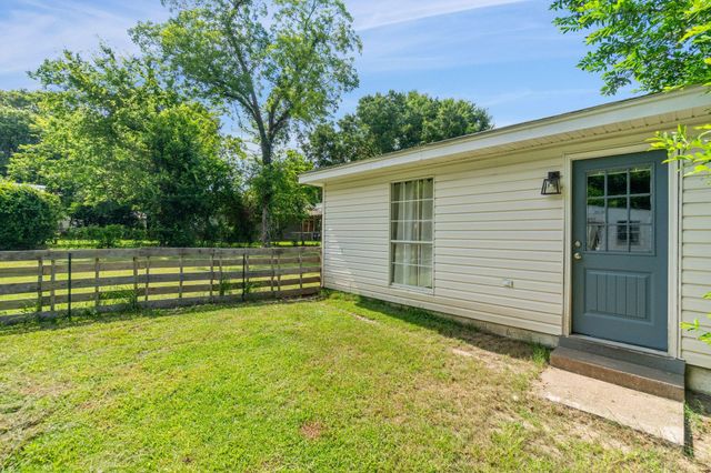 109 W 4th Ave., Petal, MS 39465