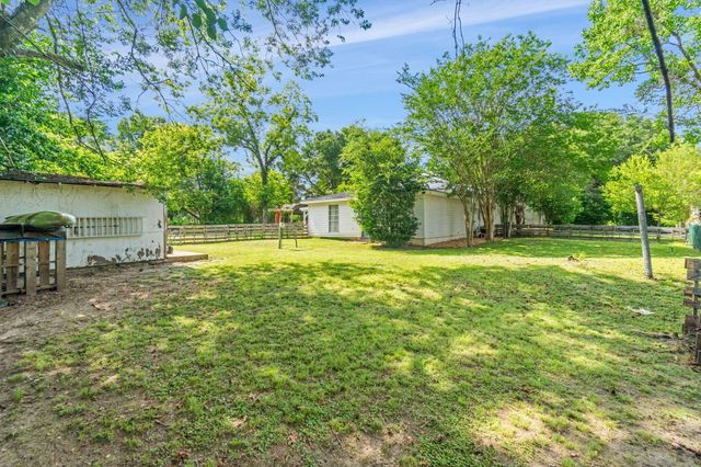 109 W 4th Ave., Petal, MS 39465