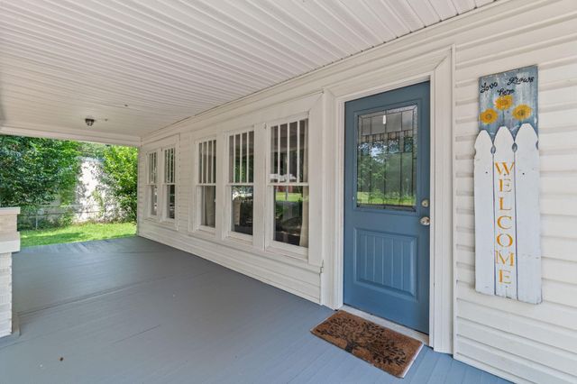 109 W 4th Ave., Petal, MS 39465