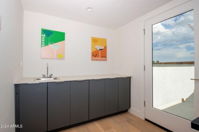 6900 E 1ST Avenue 1, Scottsdale, AZ 85251