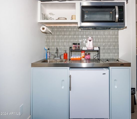 6900 E 1ST Avenue 1, Scottsdale, AZ 85251