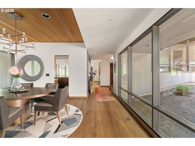 10950 Nw LOST PARK Dr, Portland, OR 97229