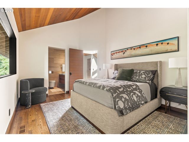 10950 Nw LOST PARK Dr, Portland, OR 97229