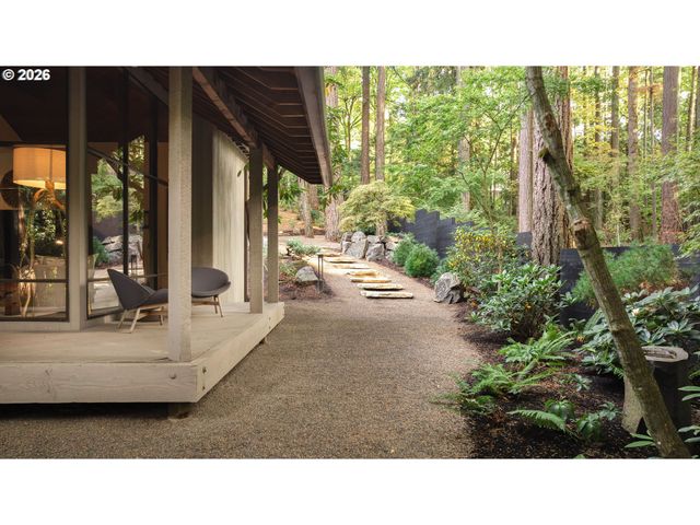10950 Nw LOST PARK Dr, Portland, OR 97229