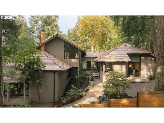 10950 Nw LOST PARK Dr, Portland, OR 97229