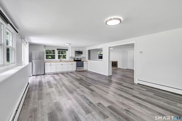 15 Maurice Street, Norwalk, CT 06851