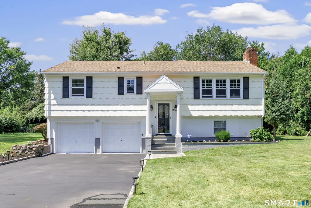 15 Maurice Street, Norwalk, CT 06851