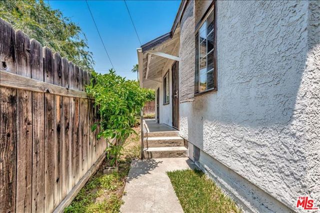 520 E Lime Avenue, Monrovia, CA 91016