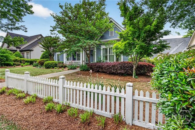 306 Horseshoe Bend, Statham, GA 30666
