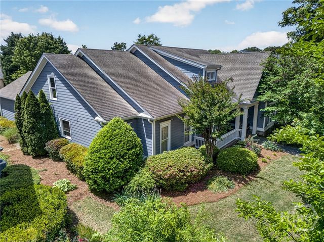 306 Horseshoe Bend, Statham, GA 30666