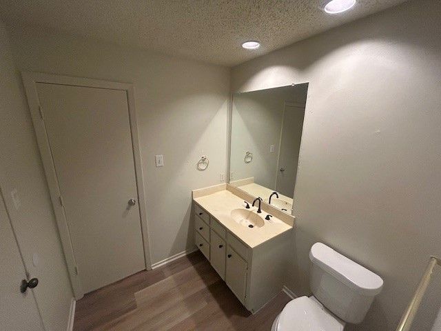 401 Towne House Lane, Richardson, TX 75081