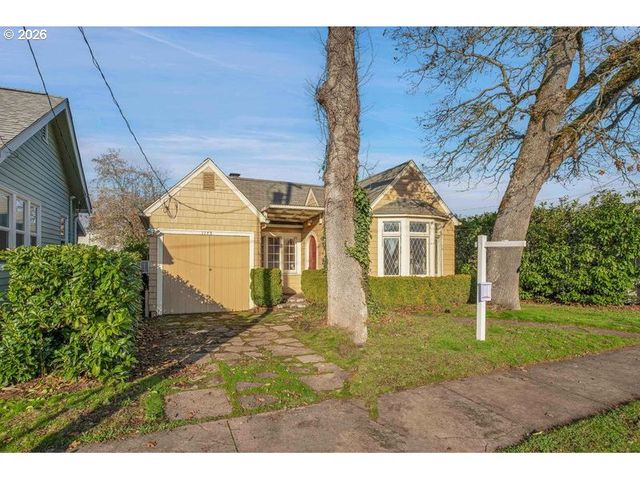 1175 HINES St, Salem, OR 97302